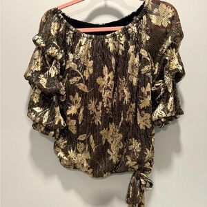 Vince Camuto Off-the- Shoulder Bubble 3/4 Sleeve Top. Black/Gold. Size Medium.